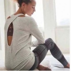 {Athleta} Coaster Go-To Keyhole Back Pullover Sweatshirt in Grey - Women’s XS